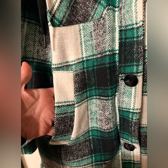 Steve Madden Green, White Plaid Flannel Shirt Jacket Coat Sherpa Lined Hood Sz M - Picture 10 of 12